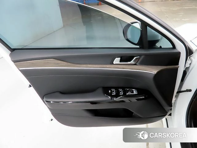 Kia K5 3rd generation 2021 Белый из Кореи, фото 4