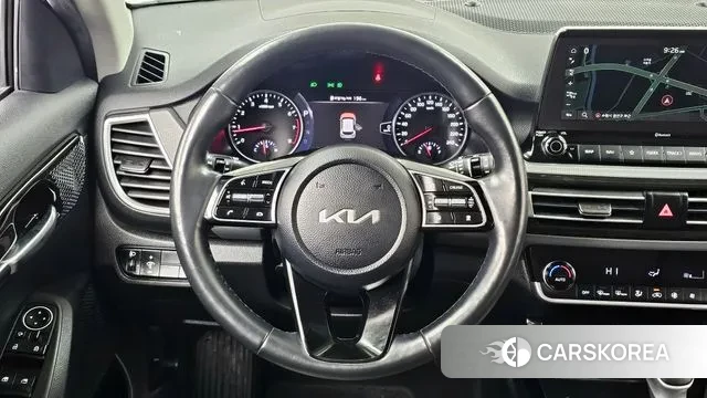 Kia Seltos 2022 Белый из Кореи, фото 4