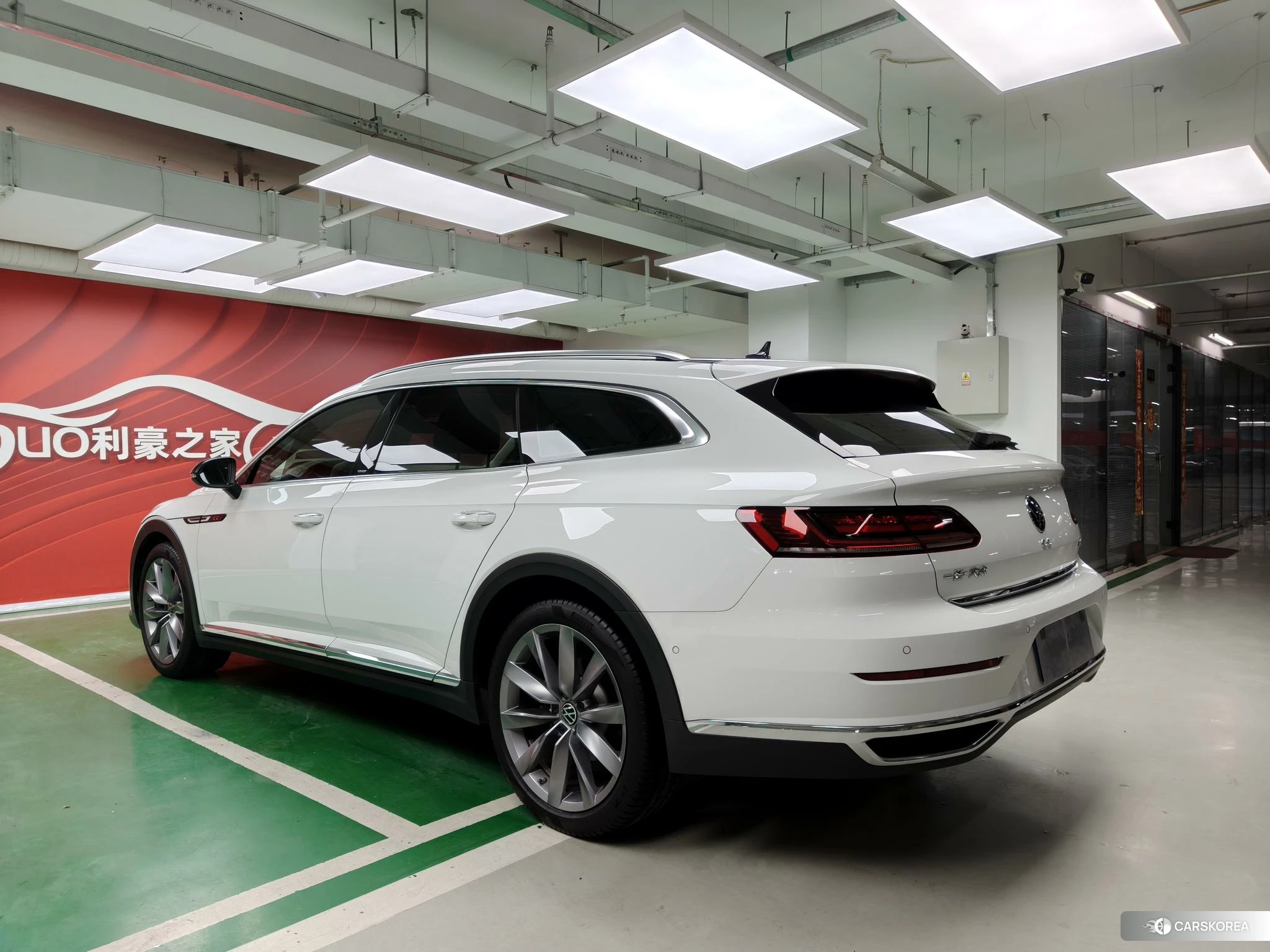 Volkswagen CC 2022 Белый из Китая, фото 4