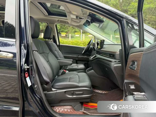 Honda Odyssey 2024 Черный из Китая, фото 4