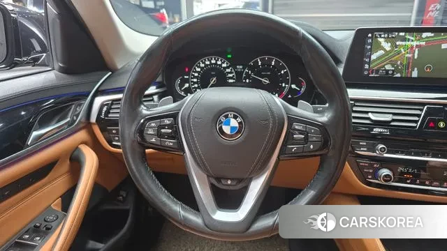 BMW 5 Series (G30) 2018 Черный из Кореи, фото 4