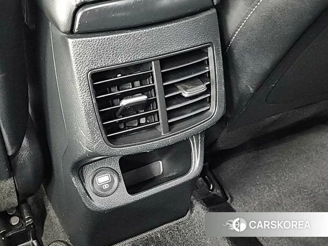 Kia Seltos 2022 Белый из Кореи, фото 4