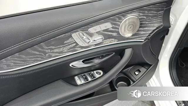 Mercedes-Benz E-Class W213 2022 Белый из Кореи, фото 4