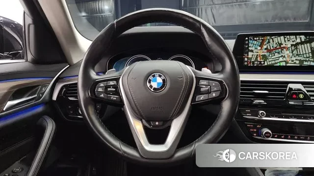 BMW 5 Series (G30) 2018 Черный из Кореи, фото 4