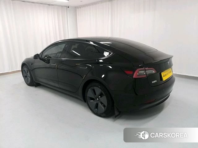 Tesla Model 3 2021 Черный из Китая, фото 4