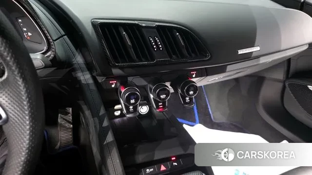 Audi R8 (4S) 2021 Небесно-голубой из Кореи, фото 4