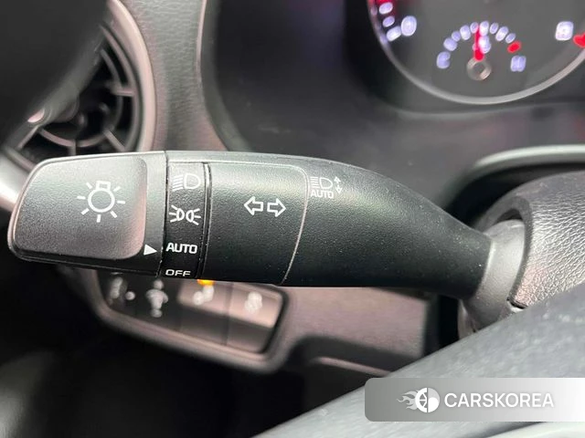 Kia The New K3 2nd generation 2022 Белый из Кореи, фото 4