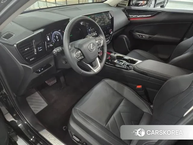 Lexus NX350h Second generation 2025 Черный из Кореи, фото 4