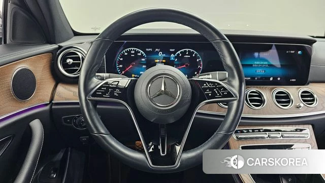 Mercedes-Benz E-Class W213 2021 Серый из Кореи, фото 4