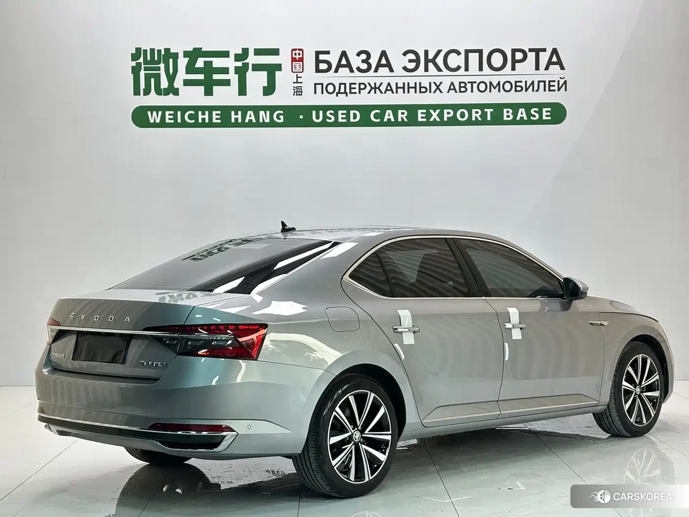 Skoda Superb 2023 Silver/gray из Китая, фото 4