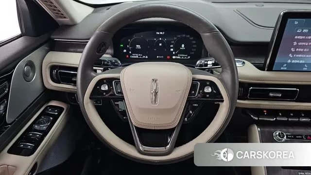 Lincoln Aviator 2nd generation 2021 Белый из Кореи, фото 4