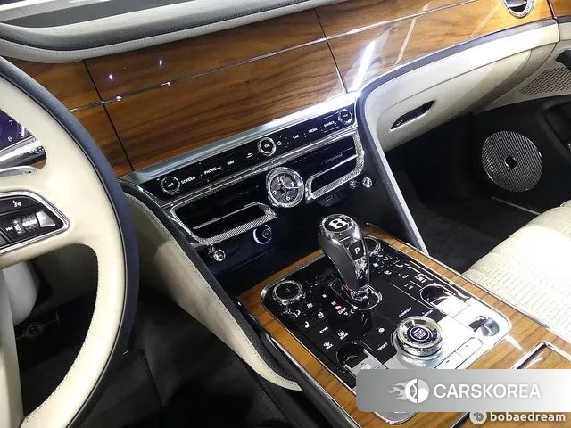 Bentley Flying Spur 3rd Generation 2022 Черный из Кореи, фото 4