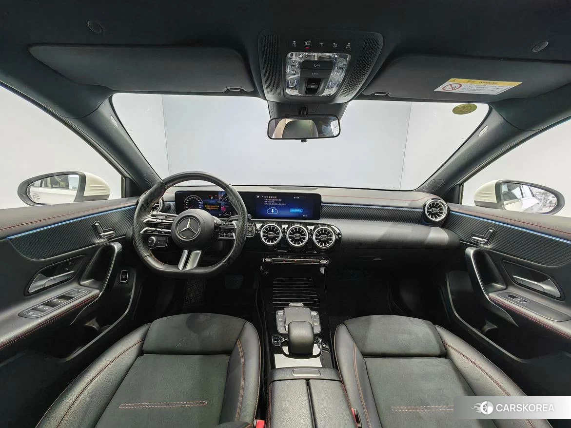 Mercedes-Benz Class A 2022 Белый из Китая, фото 4