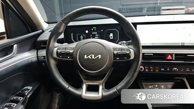 Kia The New K5 3rd generation 2023 Белый из Кореи, фото 4