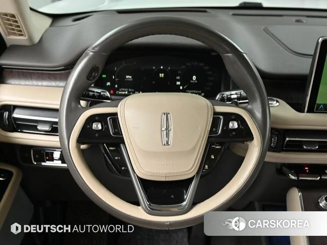 Lincoln Aviator 2nd generation 2022 Белый из Кореи, фото 4