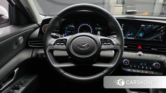 Hyundai Avante Hybrid (CN7) 2022 Белый из Кореи, фото 4