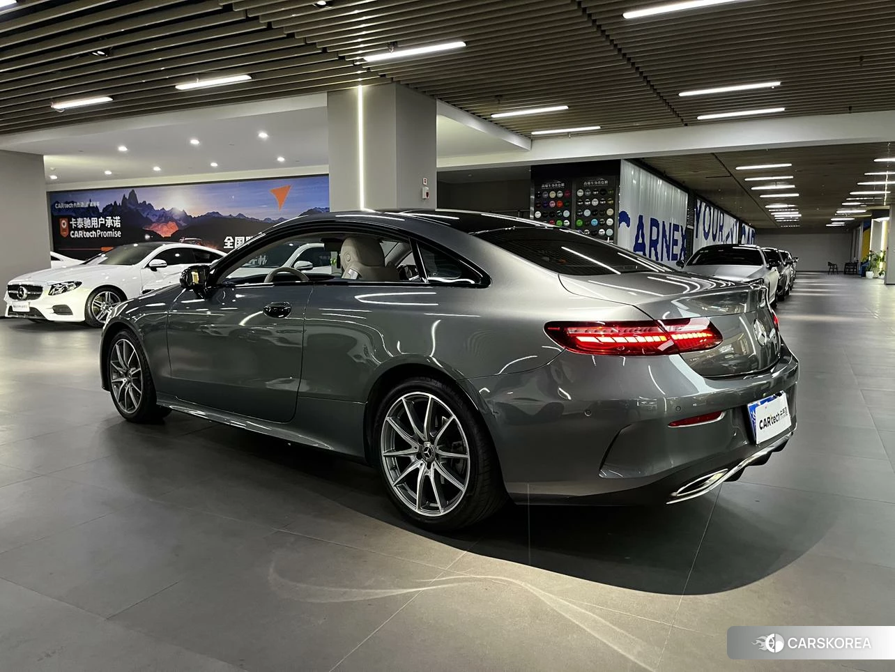 Mercedes-Benz E-class (imported) 2022 Серебристо-серый из Китая, фото 4