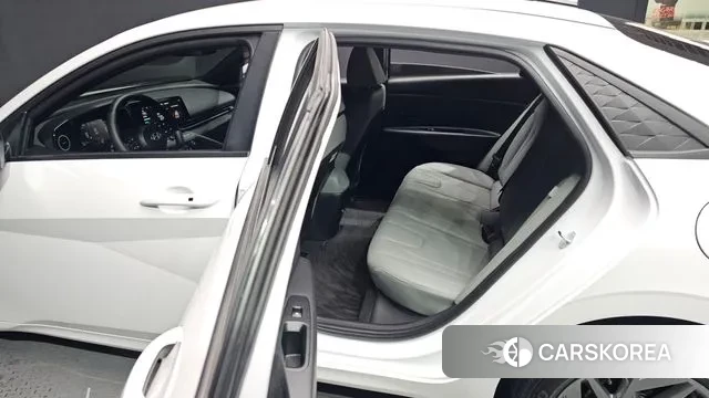 Hyundai The New Avante (CN7) 2024 Белый из Кореи, фото 4