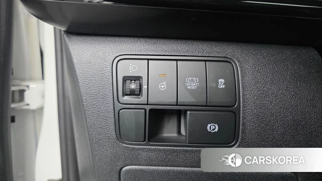 Hyundai Staria 2024 Белый из Кореи, фото 4