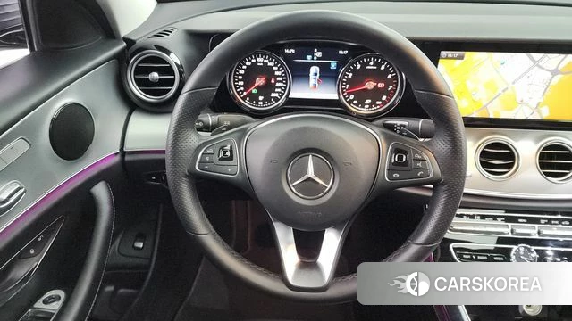 Mercedes-Benz E-Class W213 2018 Серый из Кореи, фото 4