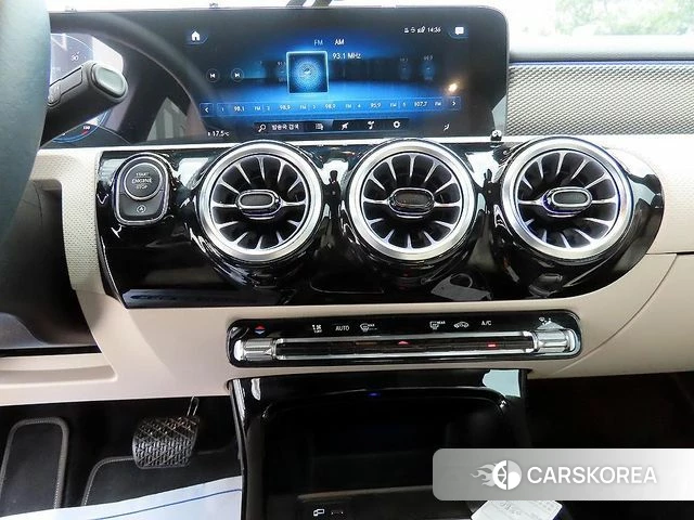 Mercedes-Benz A-Class W177 2022 Черный из Кореи, фото 4