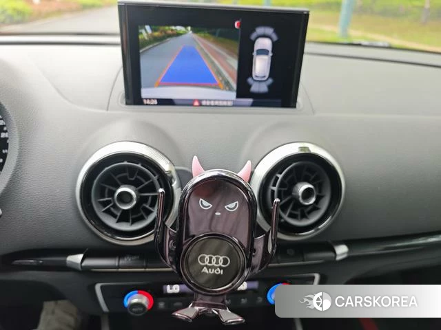 Audi A3 2019 Белый из Китая, фото 4