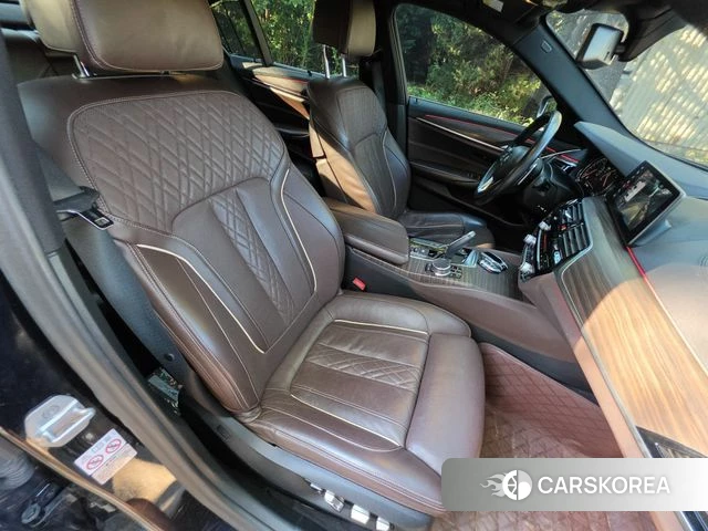 BMW 5 Series (G30) 2018 Синий из Кореи, фото 4