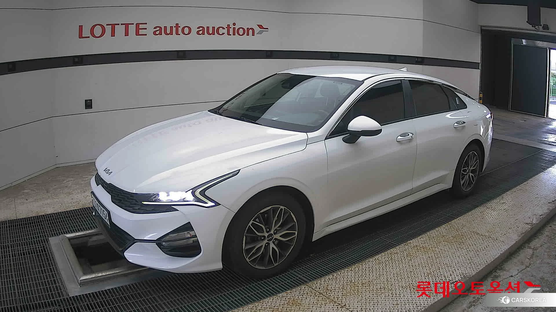 Kia K5 2022 Белый из Кореи, фото 4