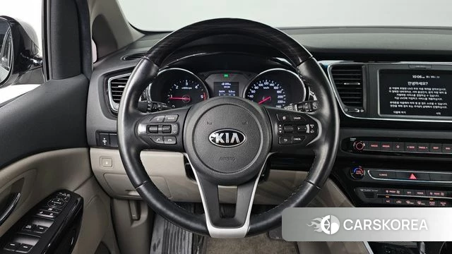 Kia The New Carnival 2018 Серебряный из Кореи, фото 4