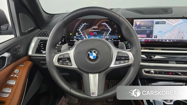 BMW X7 (G07) 2024 Черный из Кореи, фото 4