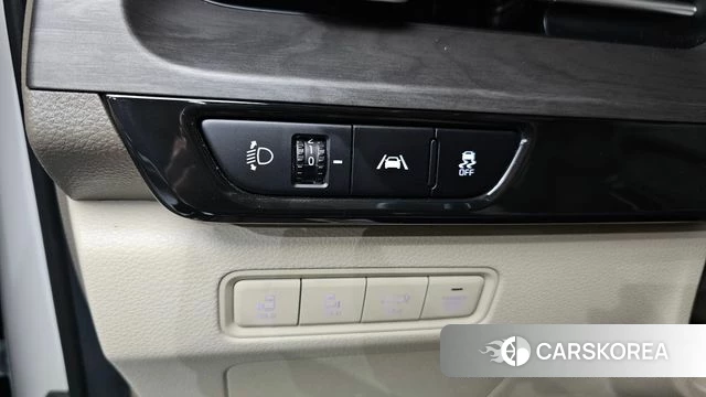 Kia Carnival 4th generation 2023 Белый из Кореи, фото 4