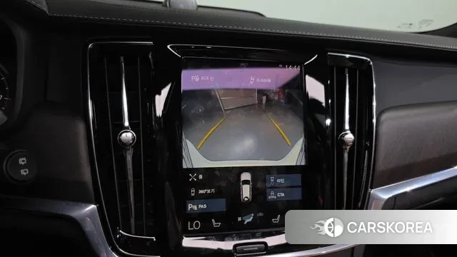 Volvo V90 Cross-Country 2020 Белый из Кореи, фото 4