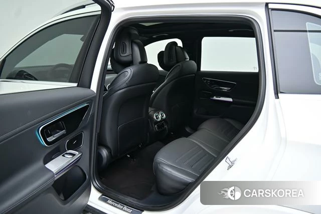 Mercedes-Benz GLC 2024 Белый из Китая, фото 4