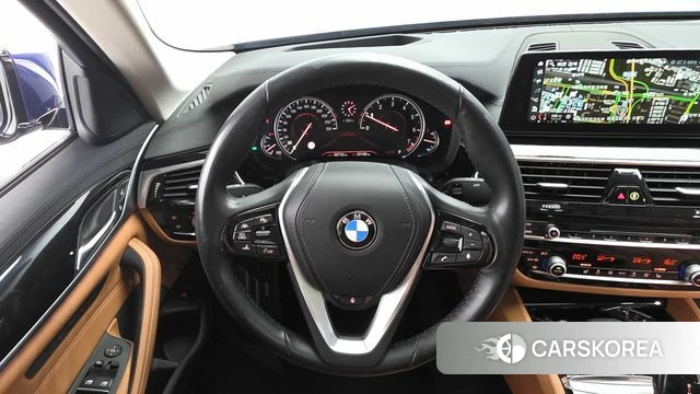 BMW 5 Series (G30) 2018 Синий из Кореи, фото 4