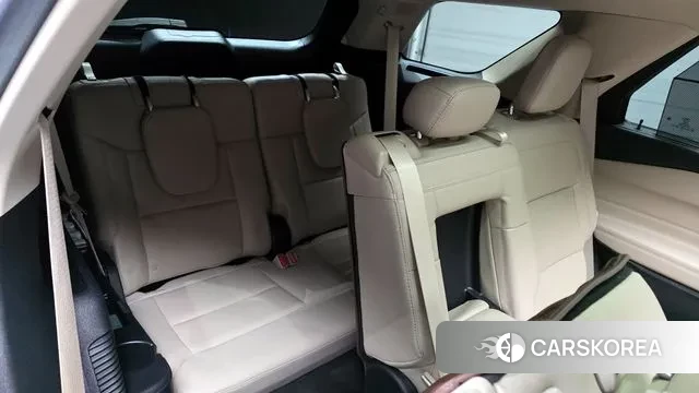 Ford Explorer 6th Generation 2022 Белый из Кореи, фото 4