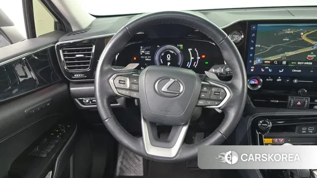 Lexus NX450h + 2nd generation 2023 Белый из Кореи, фото 4