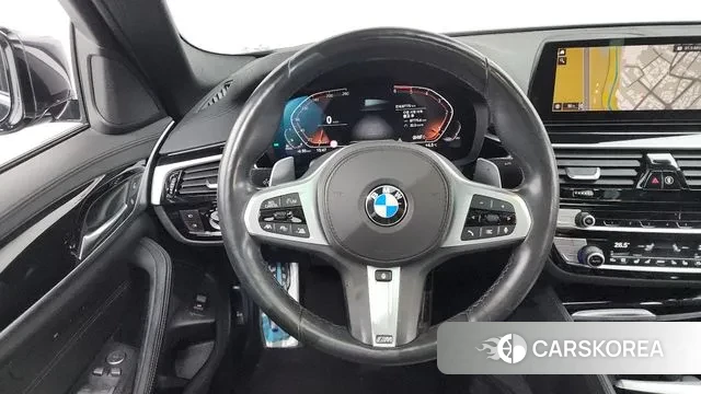 BMW 5 Series (G30) 2019 Черный из Кореи, фото 4