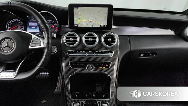 Mercedes-Benz C-Class W205 2018 Белый из Кореи, фото 4