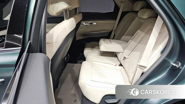 Genesis GV70 2022 Темно-зеленый из Кореи, фото 4