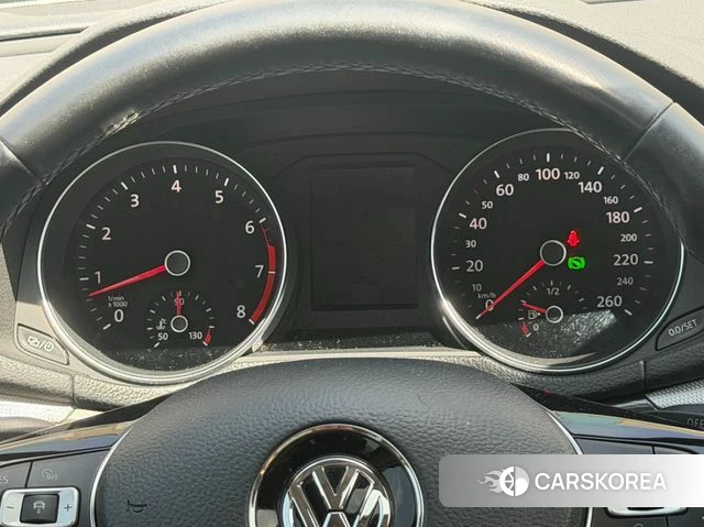 Volkswagen The New Passat 2018 Серебристо-серый из Кореи, фото 4