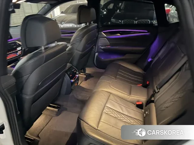 BMW 6 Series GT (G32) 2022 Белый из Кореи, фото 4