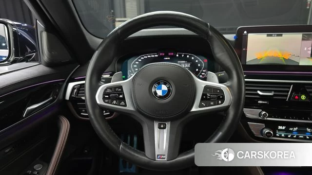 BMW 5 Series (G30) 2023 Черный из Кореи, фото 4