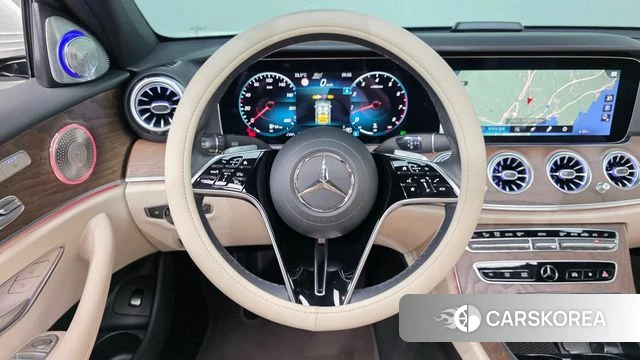 Mercedes-Benz E-Class W213 2022 Белый из Кореи, фото 4