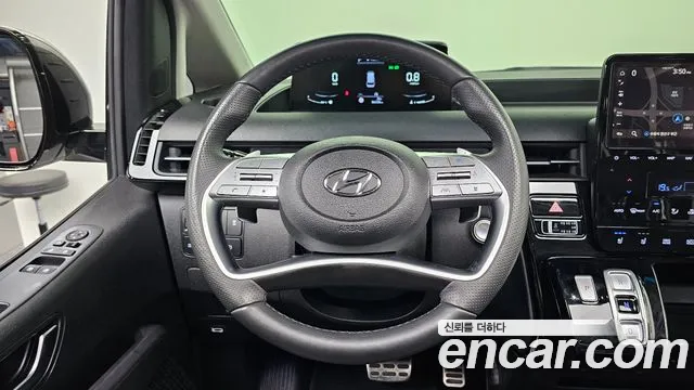 Hyundai Staria 2023 Белый из Кореи, фото 4