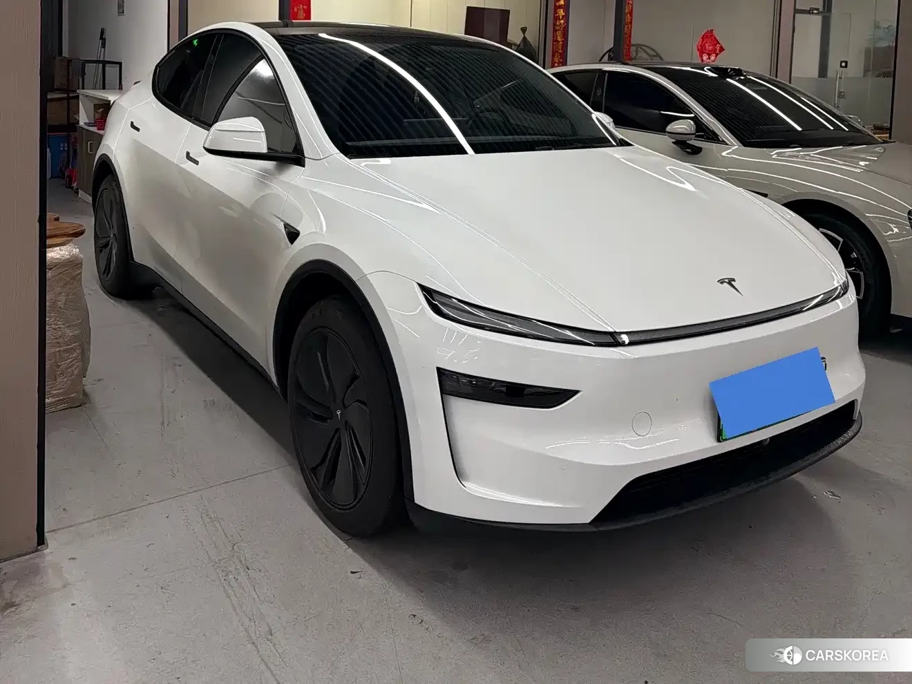Tesla Model Y 2025 Белый из Китая, фото 4