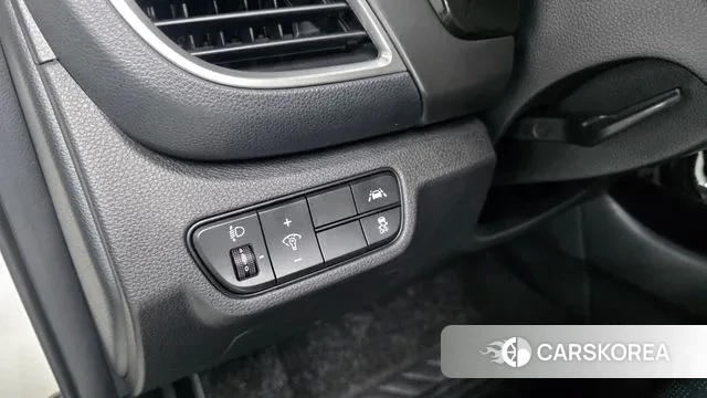 Kia Seltos 2022 Белый из Кореи, фото 4