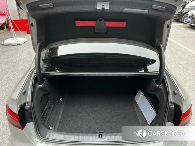 Audi S4 2022 Темно-серый из Китая, фото 4