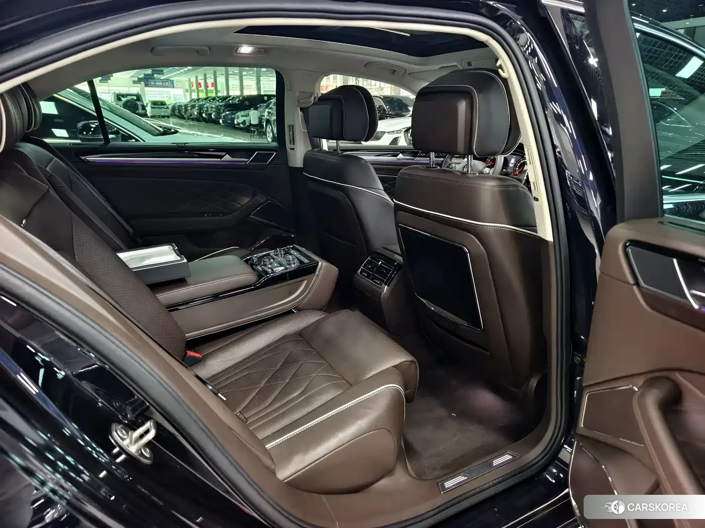 Volkswagen Phideon 2022 Черный из Китая, фото 4