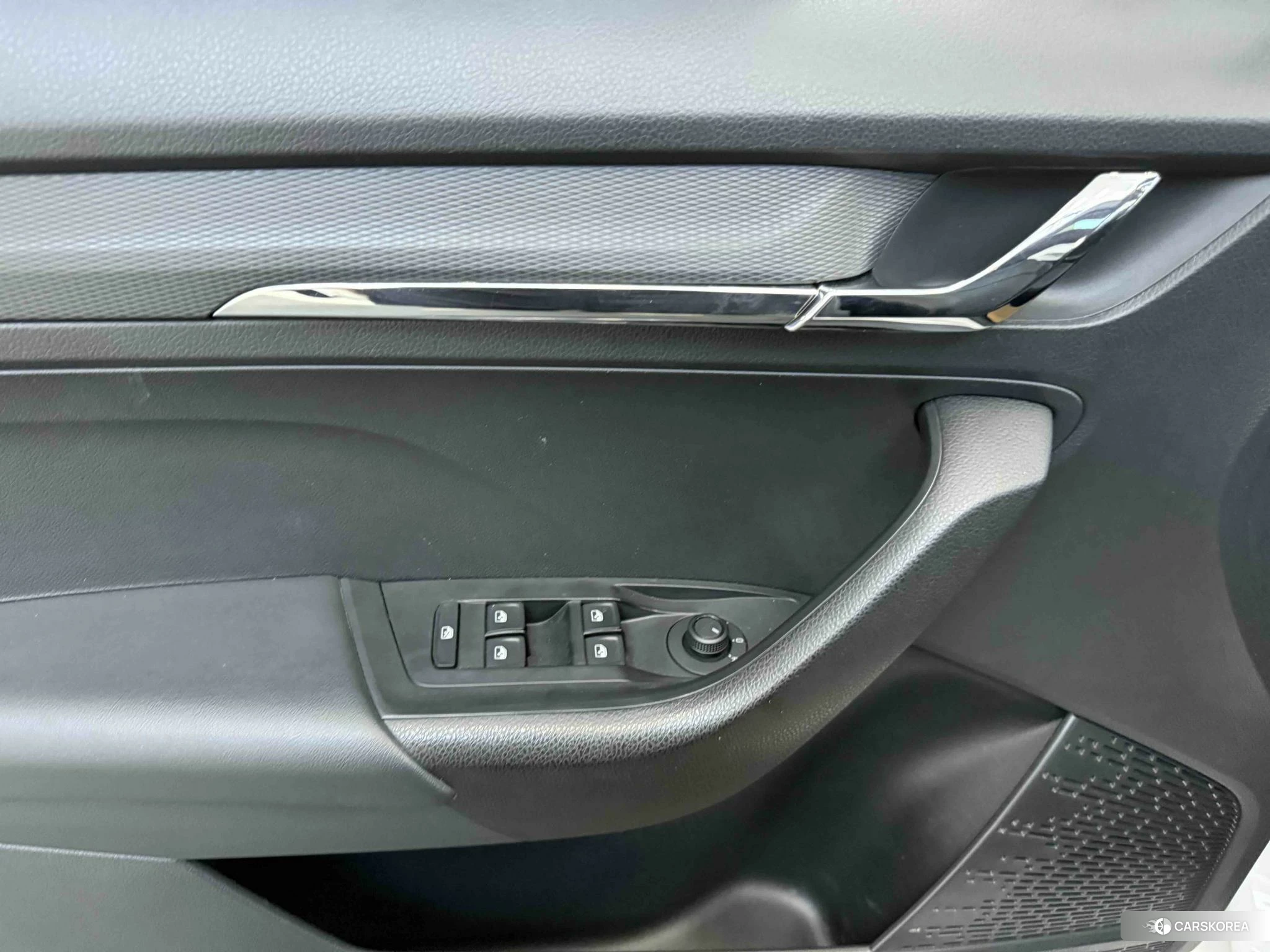 Skoda Komick 2022 Белый из Китая, фото 4