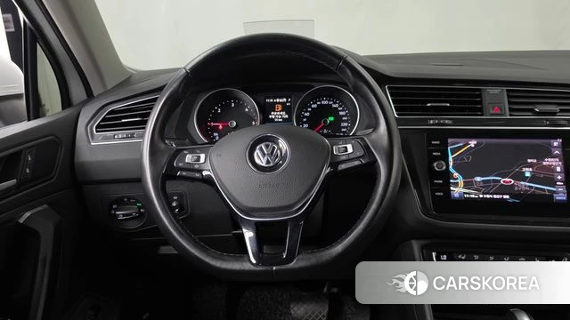 Volkswagen Tiguan second Generation 2020 Белый из Кореи, фото 4